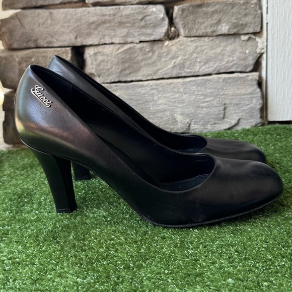 Gucci MaryJane Signature Silver Logo Women’s Black Heels - Picture 4 of 14